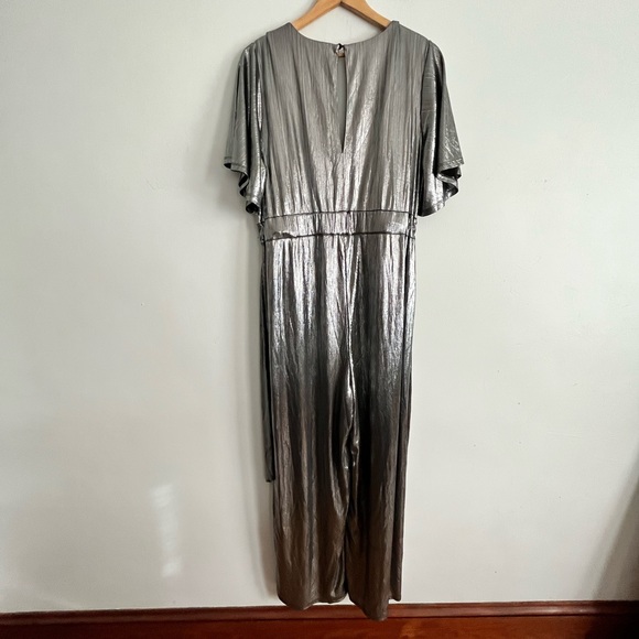 NWT R29 x Eloquii Metallic Wide leg Waist tie Jumpsuit - Picture 3 of 8
